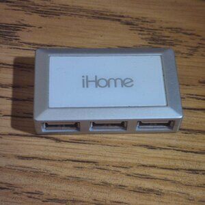 iHome 4-port USB 2.0 Netbook hub